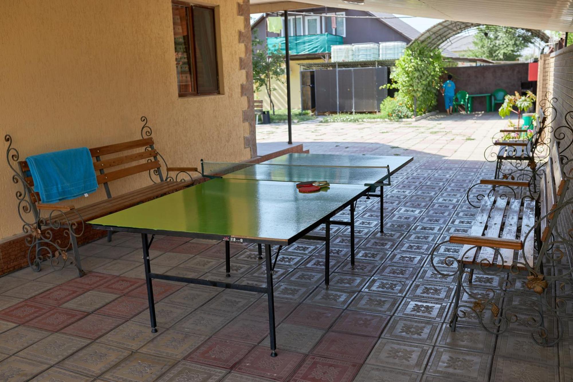 Malibu Guest House Kapchagay Exterior foto