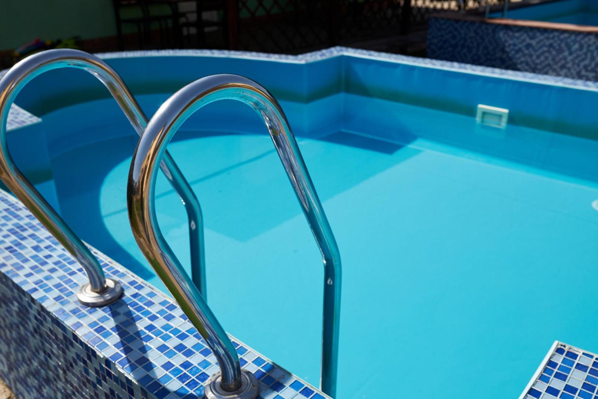 Malibu Guest House Kapchagay Exterior foto